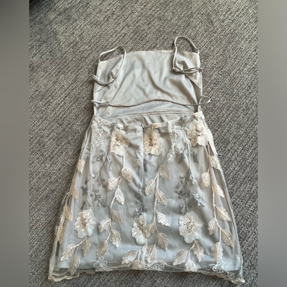 Lucy in sky , hoco dress ,open back - Picture 2 of 2